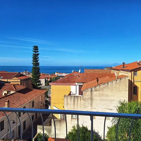 Enza Vacanze アパート *