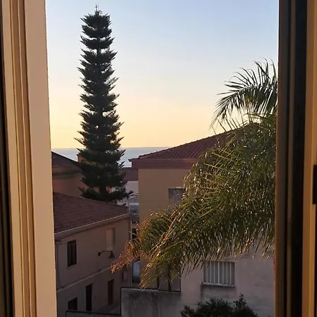 Enza Vacanze アパート