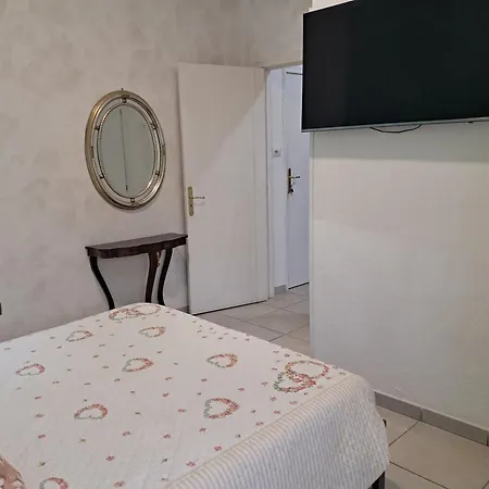 Enza Vacanze アパート *