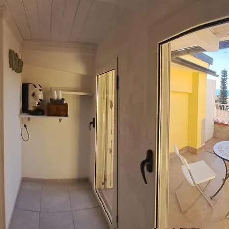 Enza Vacanze アパート *