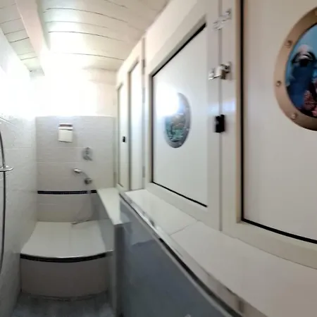 Enza Vacanze Apartment