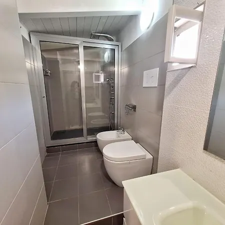 Enza Vacanze アパート *