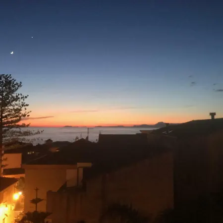 Enza Vacanze アパート *