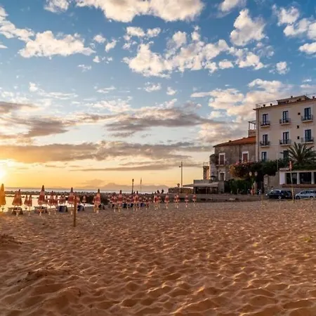 Enza Vacanze *