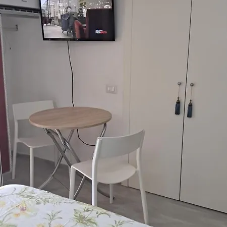 Enza Vacanze Apartamento *
