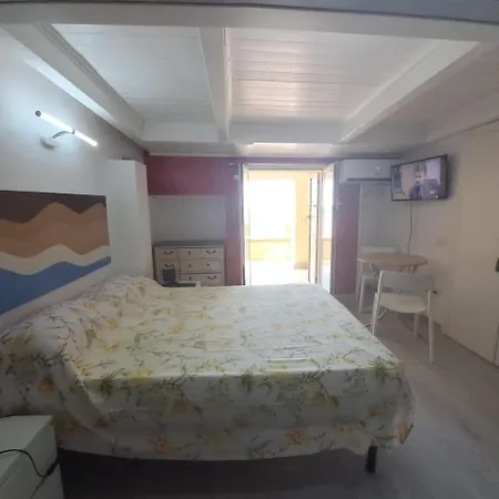 Enza Vacanze Apartamento