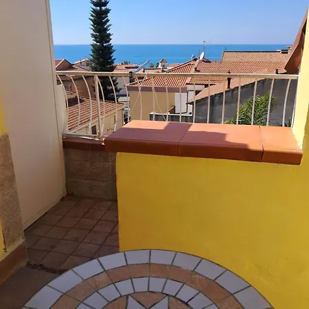 Enza Vacanze Apartment