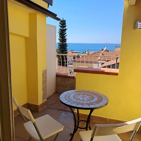 Enza Vacanze Apartamento *